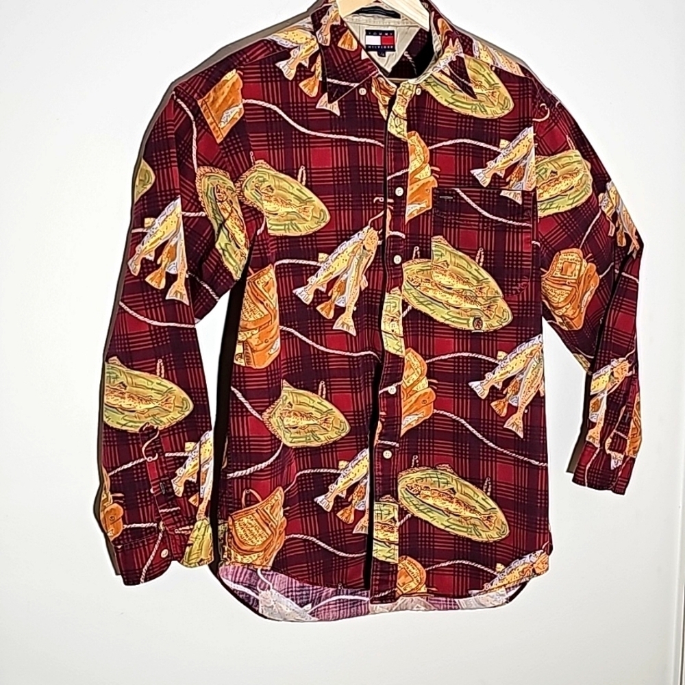 TOMMY HILFIGER mens long sleeve shirt button down. Gray eat fishing print Size L